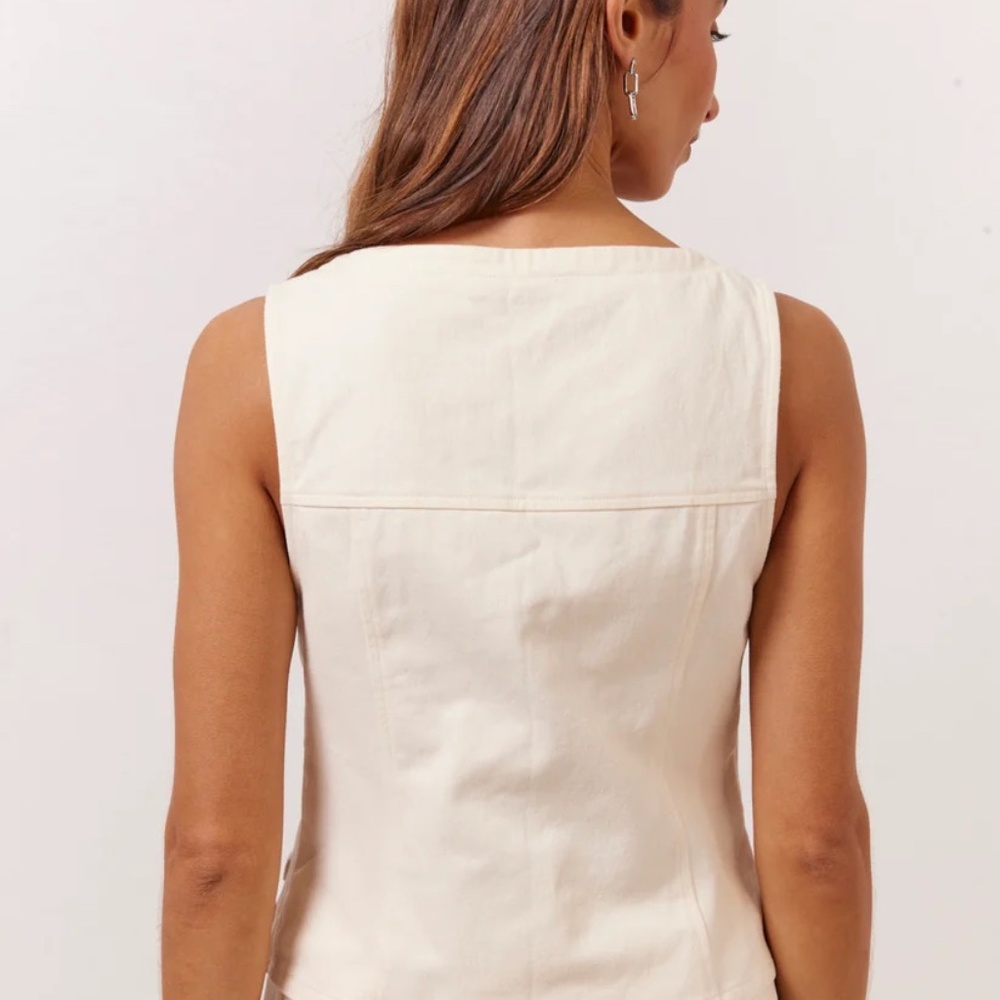 Suki Vest - Picture 10 of 10